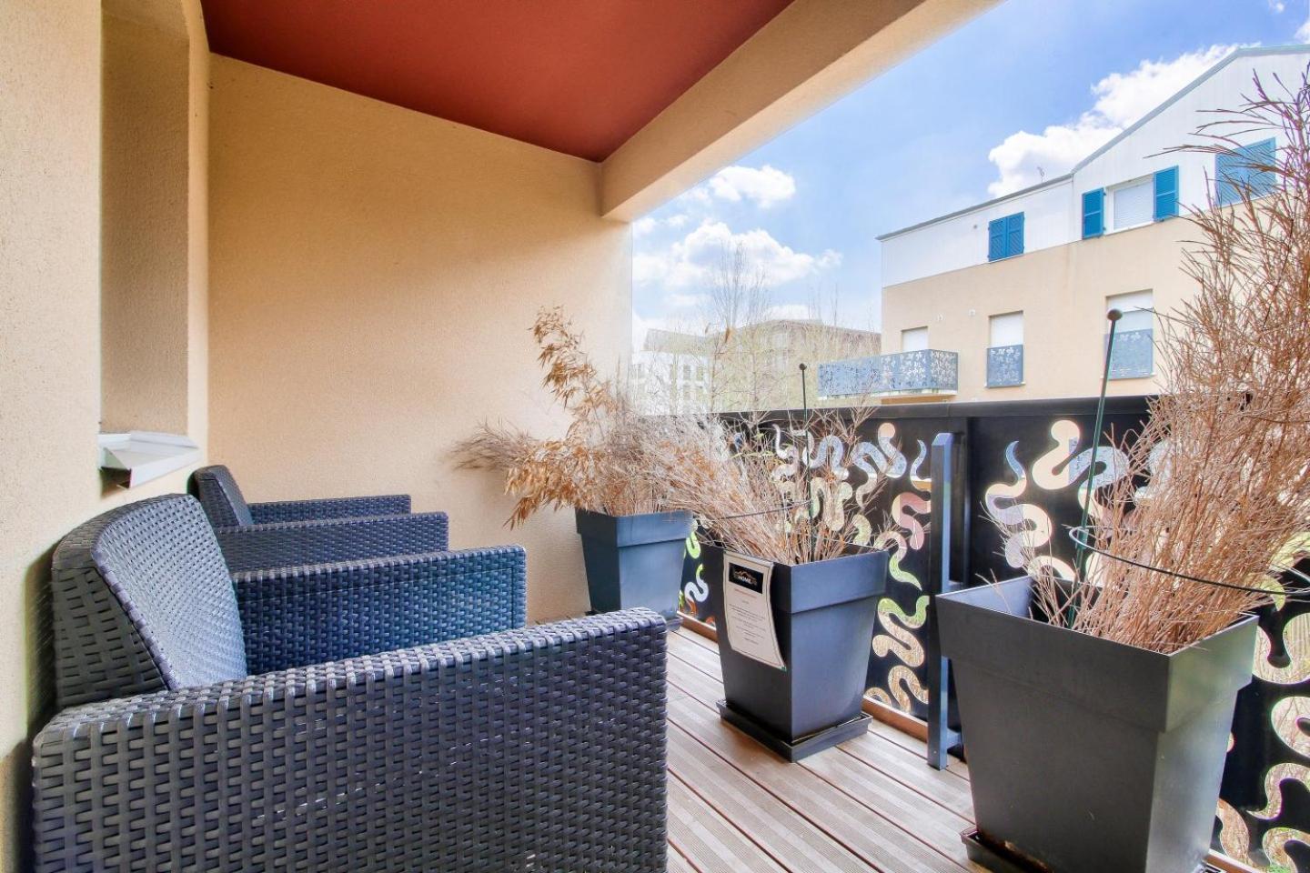 123Home - Suite & Spa Xl Montévrain Esterno foto