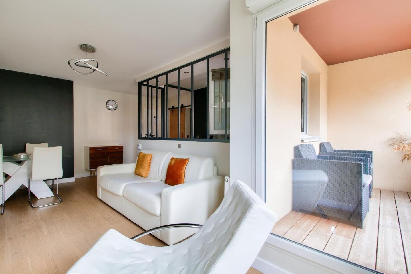 123Home - Suite & Spa Xl Montévrain Esterno foto